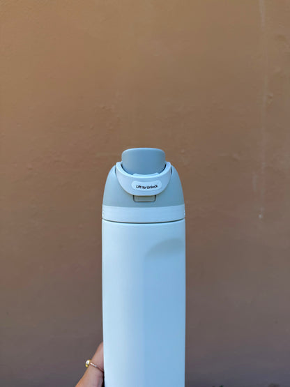 Owala 24 oz Shy Marshmallow